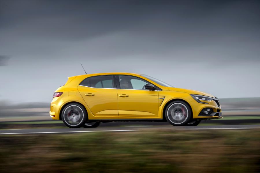  Renault Megane R.S. 300 Trophy 2019 года  (UK) (фото 9 из 40)